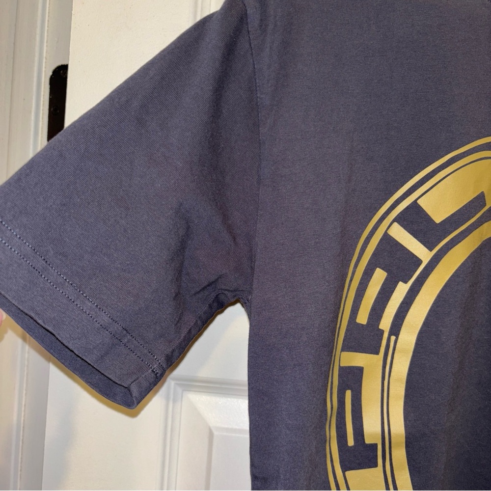 PALACE Medium Luck T-SHIRT Size Small Dark Gray With Gold Horse Shoe - Picture 3 of 10